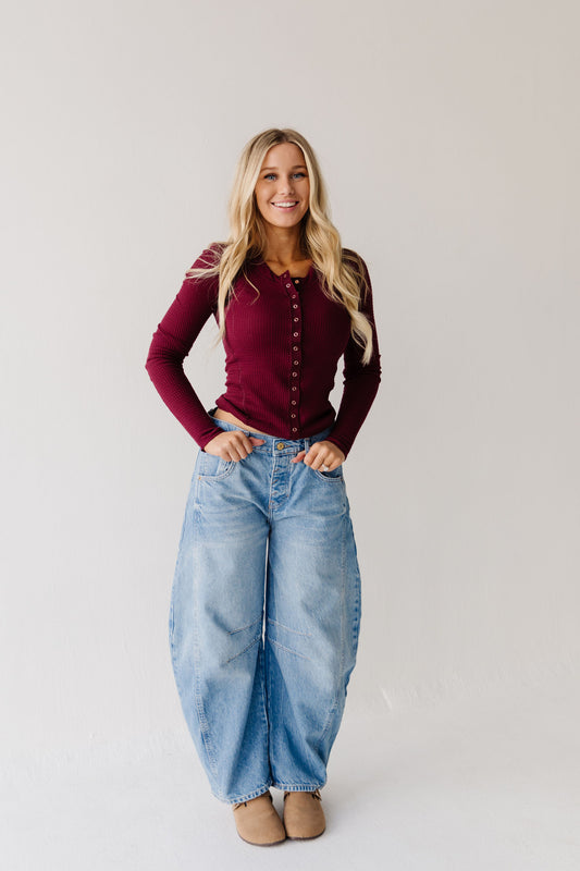 FREE PEOPLE GOOD LUCK MID RISE BARREL JEAN IN ULTRA LIGHT