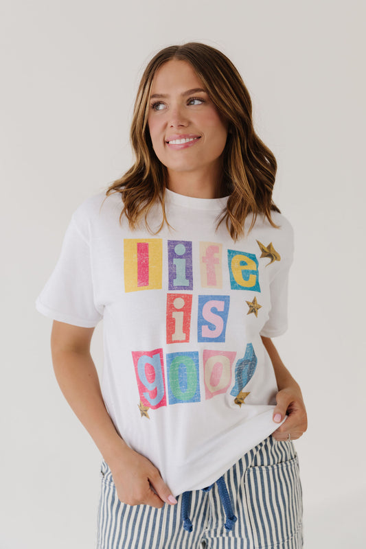 THE LIFE IS GOOD GRAPHIC TEE IN WHITE