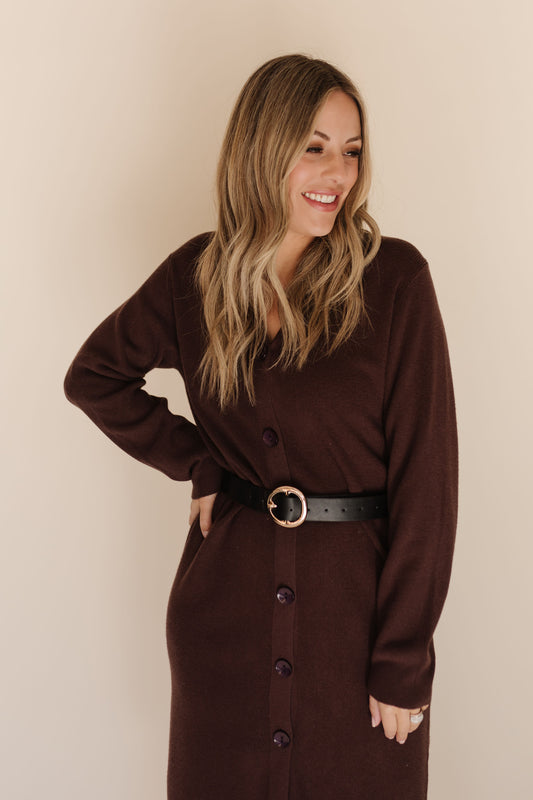 THE DARA SWEATER MIDI DRESS IN BROWN