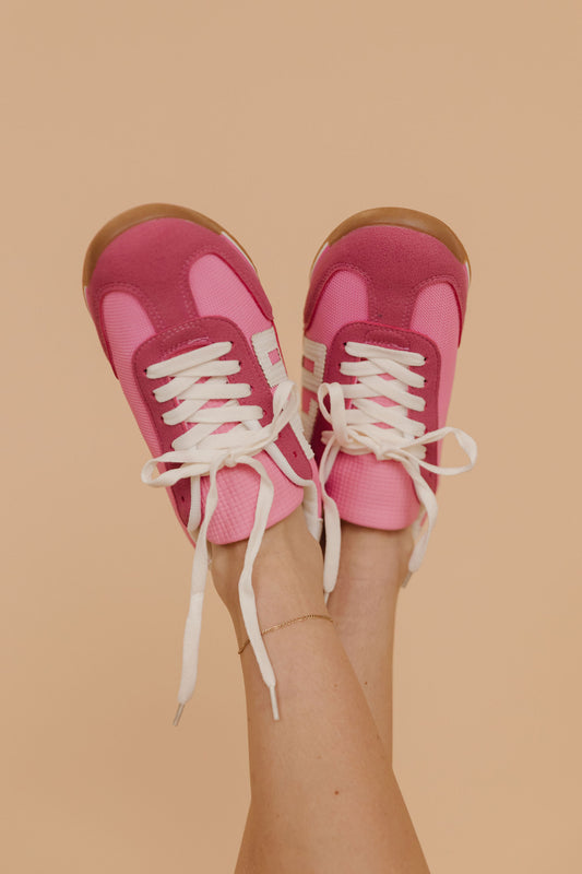 THE ANNIKA SPORTY SNEAKERS IN PINK