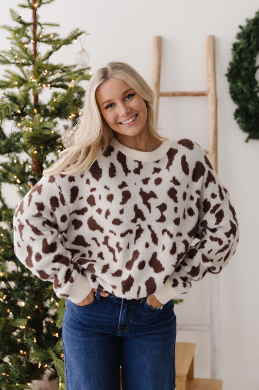 THE GOLDIE LEOPARD SWEATER IN CREAM