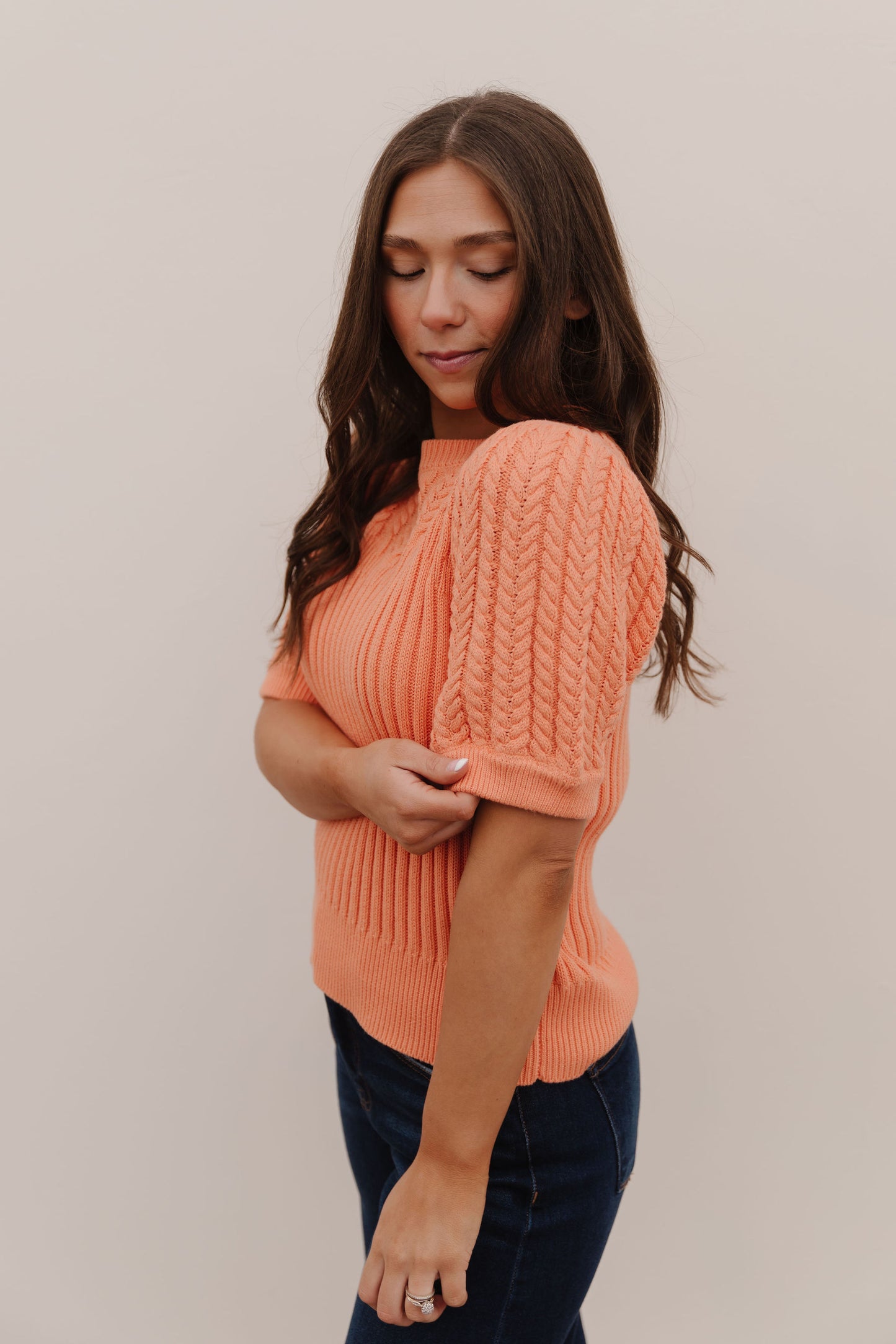 THE KASSIDY PUFF SLEEVE SWEATER IN APRICOT