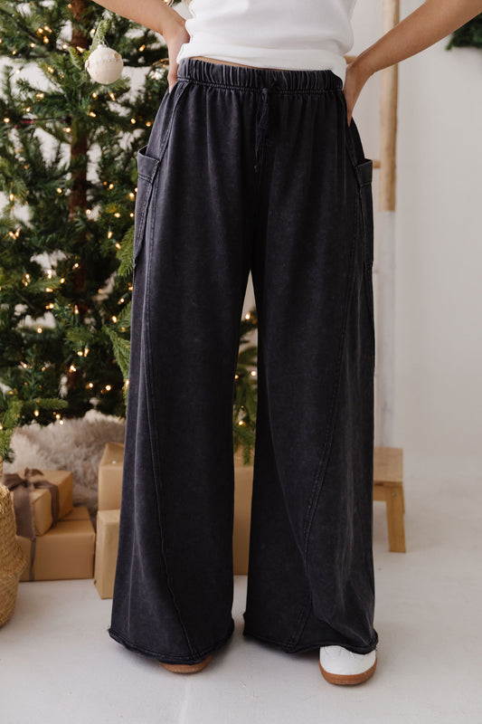 THE FREE SPIRIT PULL ON PANTS IN BLACK