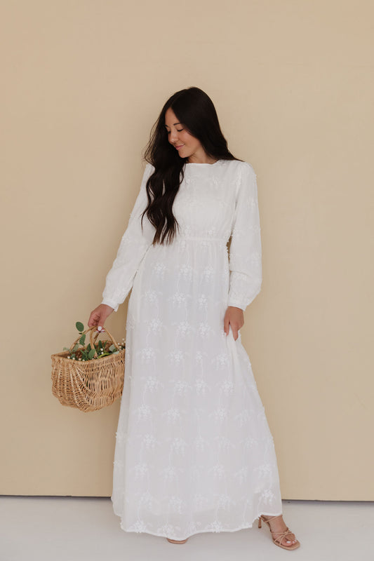 THE WINNEE MAXI EYELET DRESS IN PURE WHITE