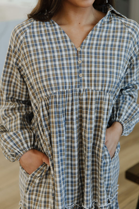 THE JANELLE PLAID MAXI DRESS IN GRAY