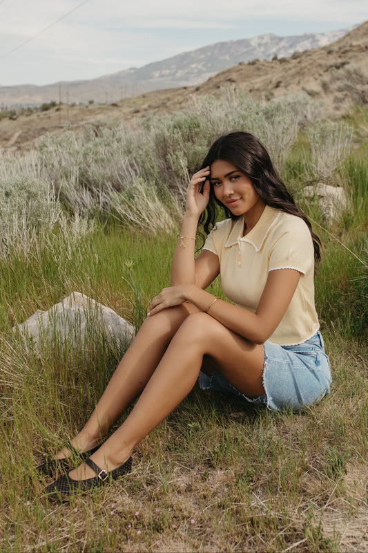 THE WINNIE KNIT POLO TOP IN YELLOW