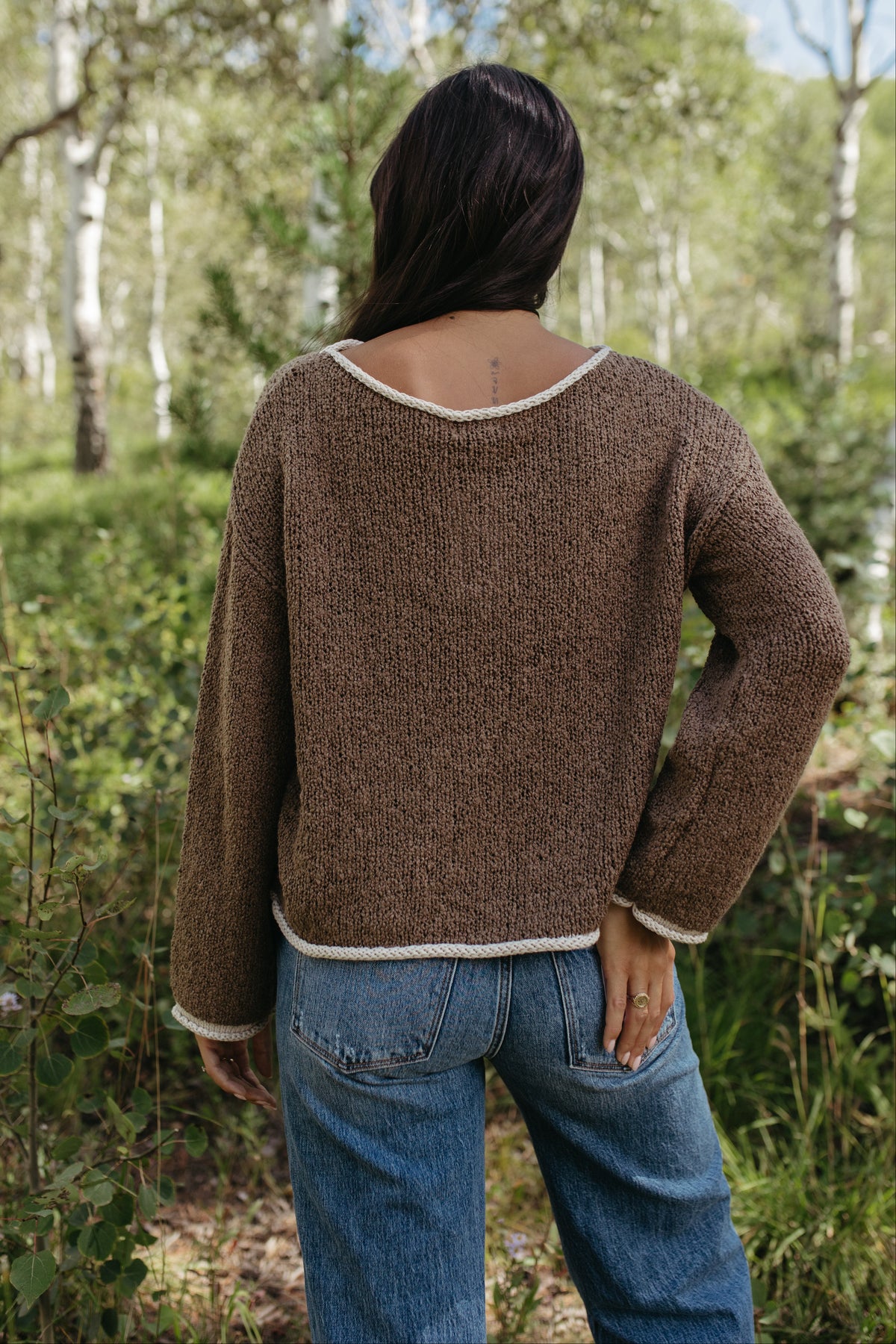 THE SIYA LONG SLEEVE KNIT SWEATER IN MOCHA
