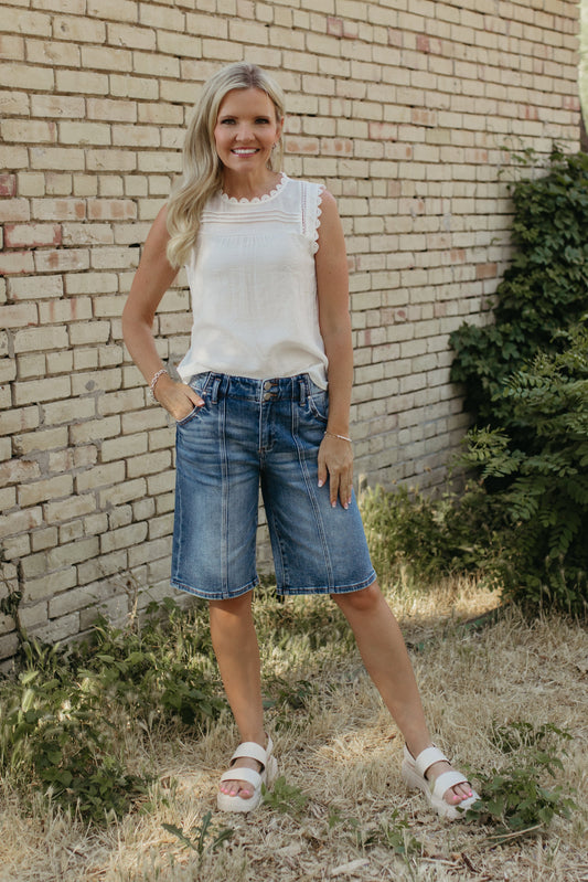 THE THEODORA LACE EDGE TOP IN WHITE
