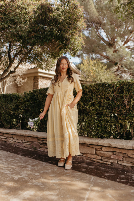 THE LEIYAH EYELET BUTTON DOWN DRESS IN SUNWASHED