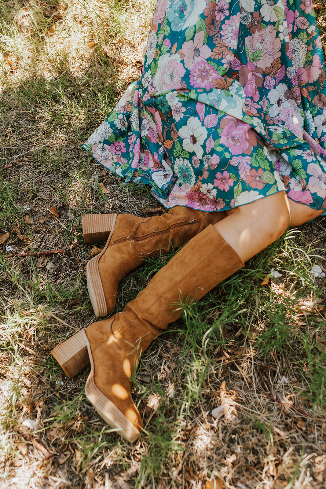 Chunky knee high heeled boots | PINK DESERT