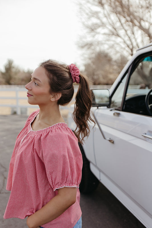 THE DAPHNE CHECKERED TOP IN RED