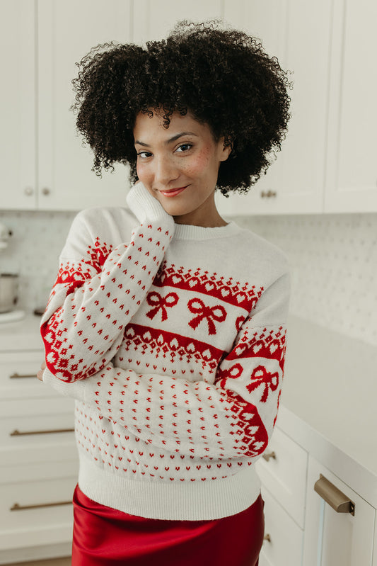 THE HARTLEE BOW SWEATER IN CREAM