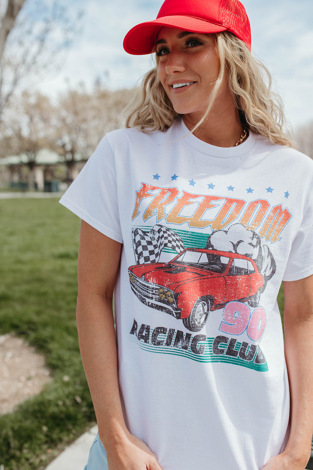 THE VINTAGE RETRO RACING CLUB OVERSIZED GRAPHIC IN WHITE