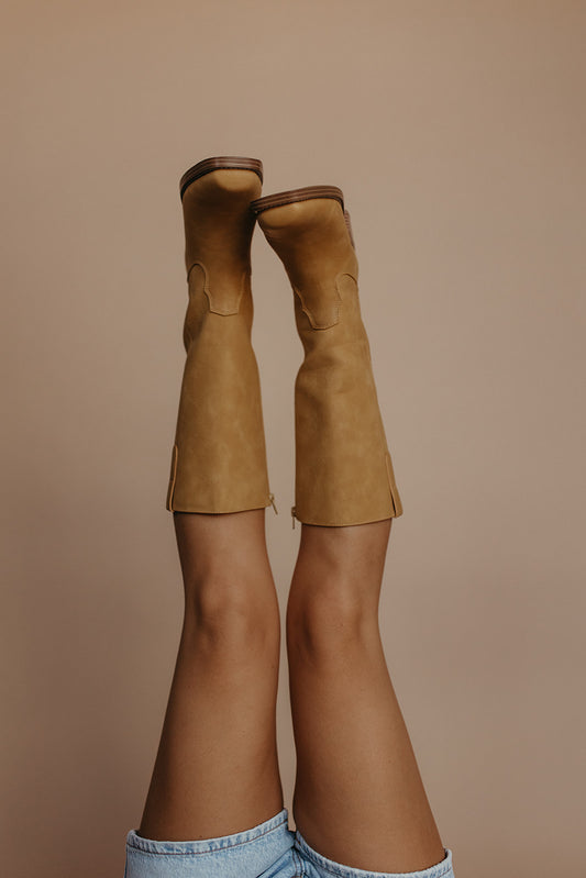 THE MIA DUSTON BOOT IN BANANA