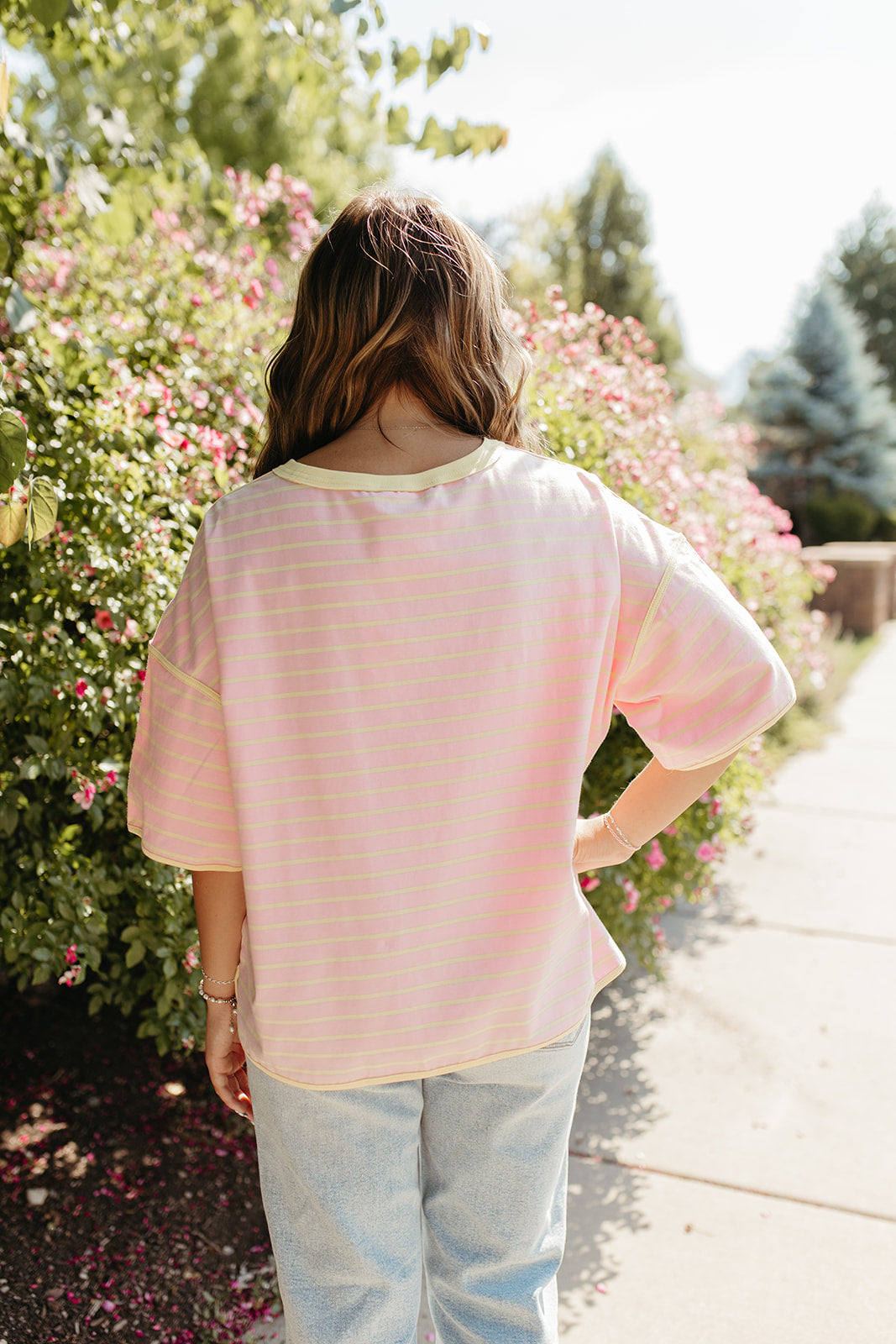 THE ZORA RELAXED STRIPED TEE IN PINK/YELLOW