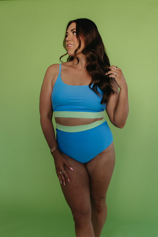 MIAMI SWIM TOP IN SKY BLUE COLORBLOCK BY PINK DESERT