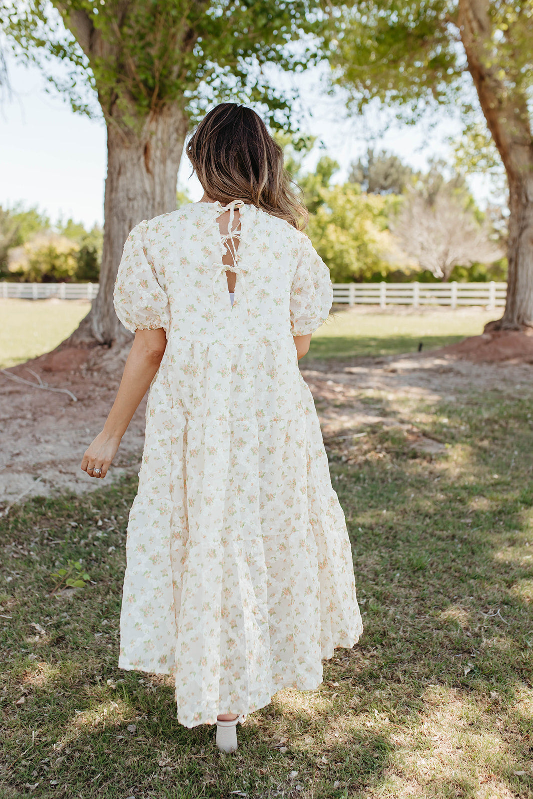 THE AVERY PUFF SLEEVE DRESS IN IVORY FLORAL