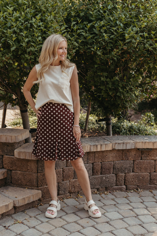 THE KHYLEE SLEEVELESS COTTON TOP IN OFF WHITE