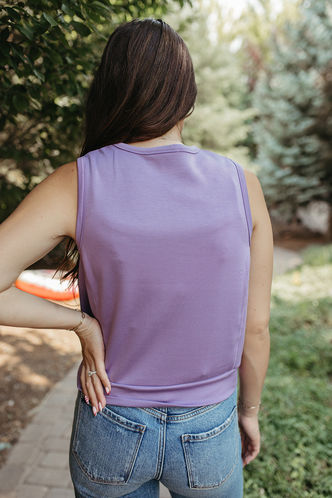 THE KEZIAH SLEEVELESS TOP IN DUSTY PURPLE