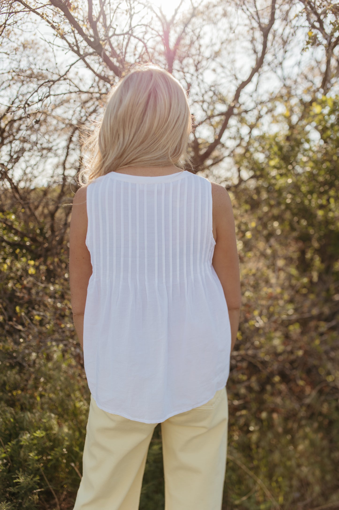THE KINSLEY PINTUCK COTTON BLOUSE IN WHITE