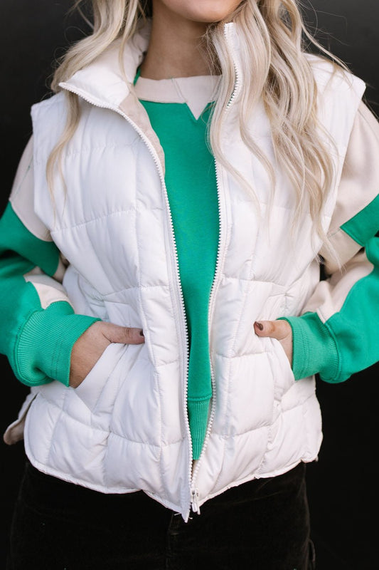 THE VERITY SOLID PUFFER VEST IN LIGHT CREAM