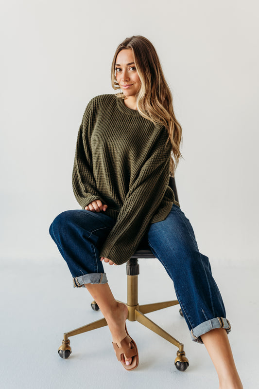 THE ALLI CLASSIC SWEATER IN OLIVE