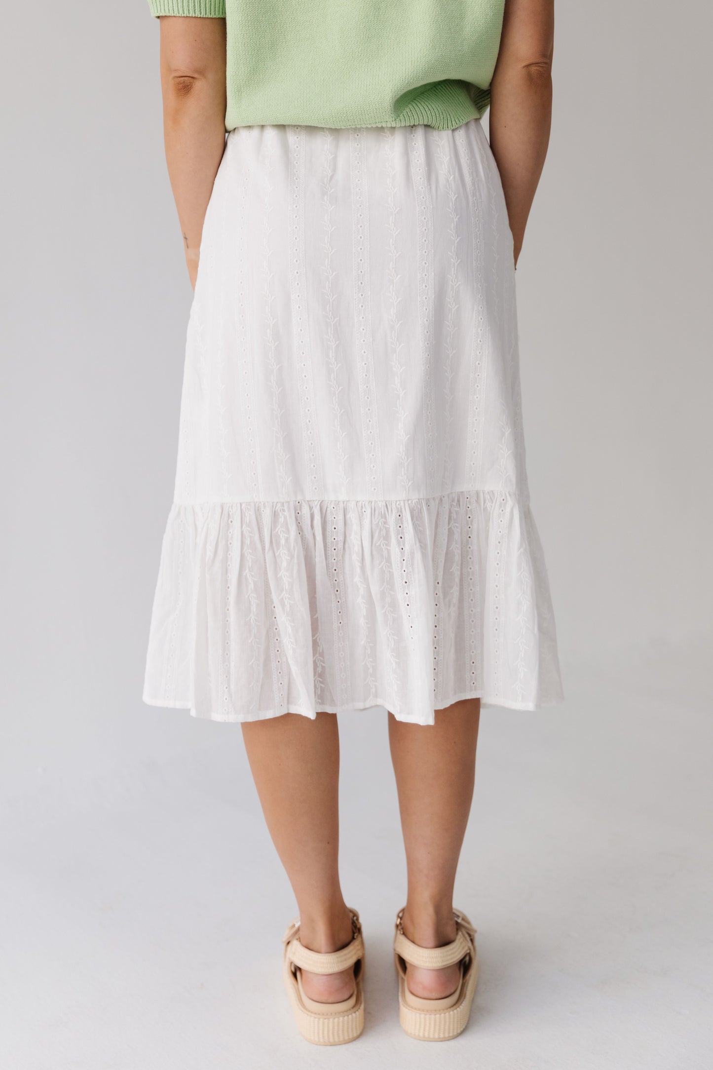 THE EVERLEIGH EYELET RUFFLE SKIRT IN WHITE