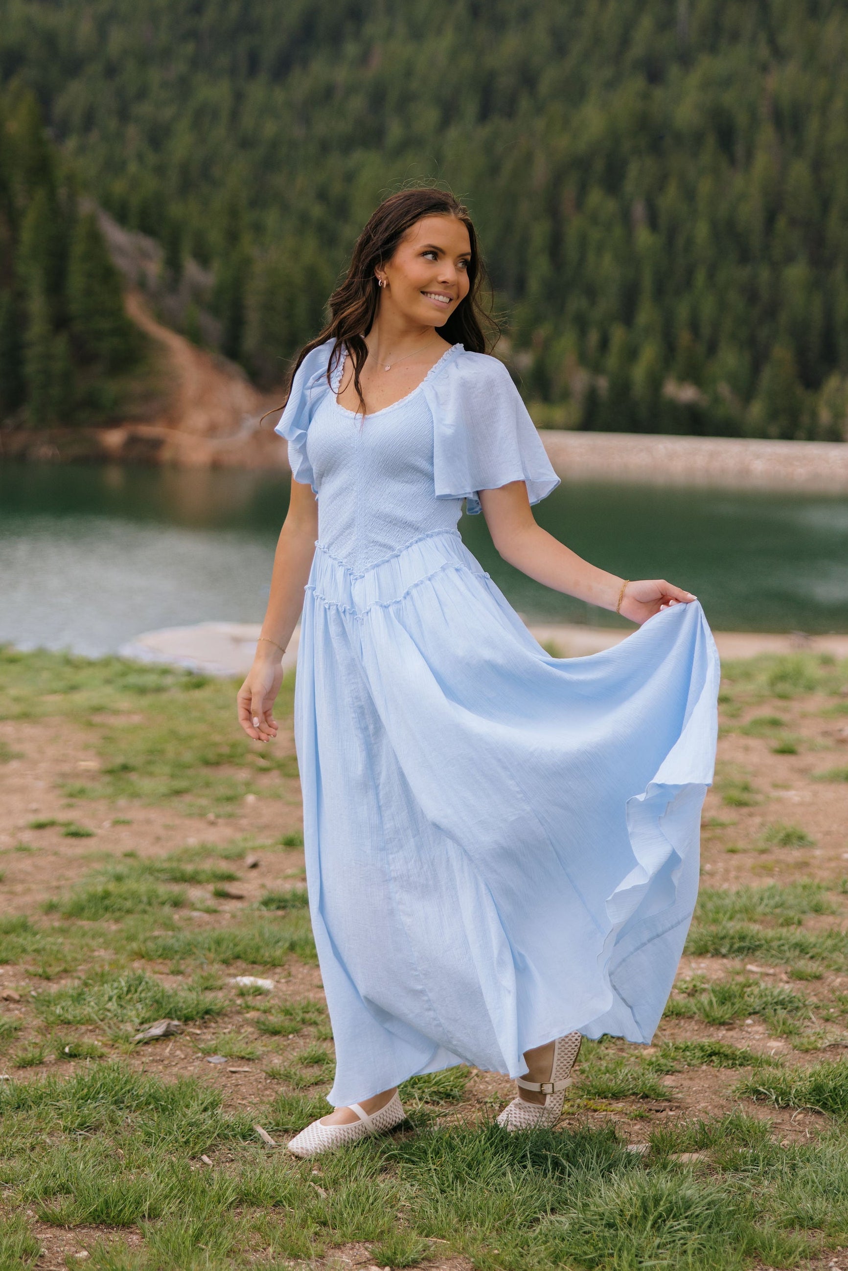 THE AMBER SMOCKED MAXI DRESS IN BLUE – Pink Desert