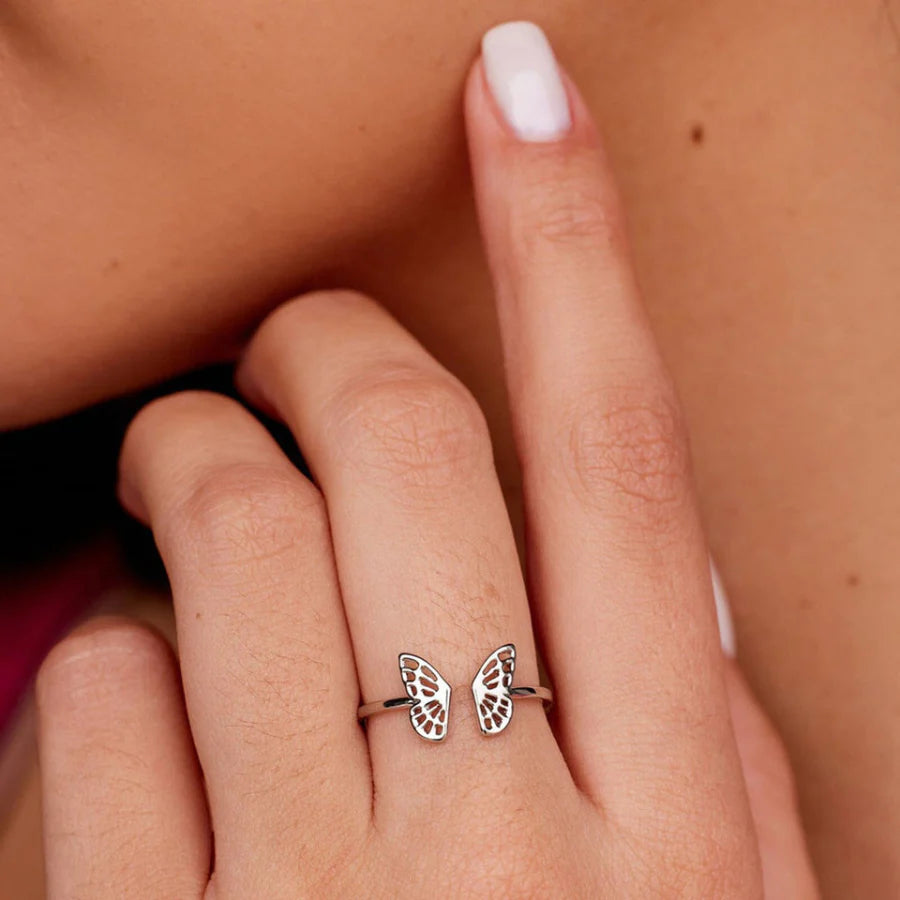 PURA VIDA FLY AWAY RING IN SILVER