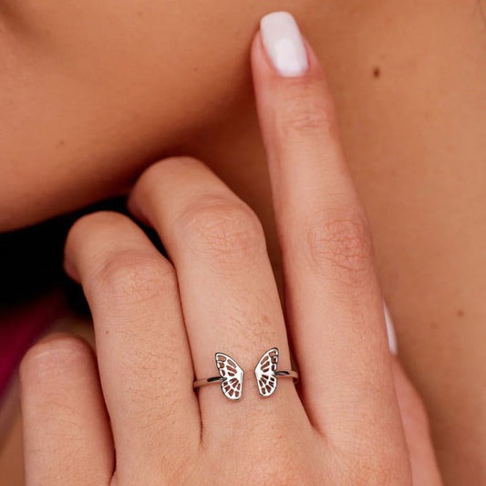 PURA VIDA FLY AWAY RING IN SILVER