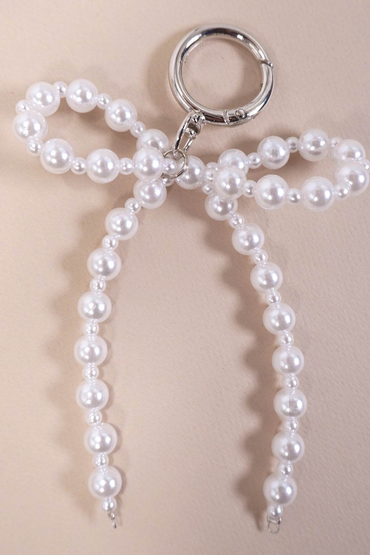 THE BOW PEARL BAG CHARM