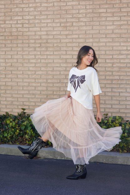 THE VINTAGE BOW CROPPED TEE IN OFF WHITE