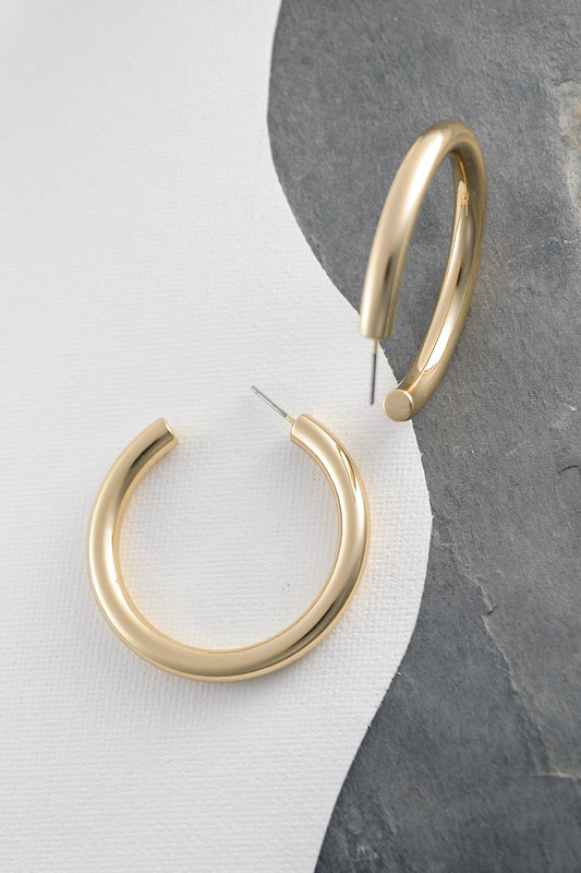 THE GREAT HOOPS IN GOLD