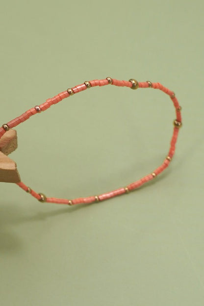 BOHO PEACH AND GOLD BEADED BRACELET
