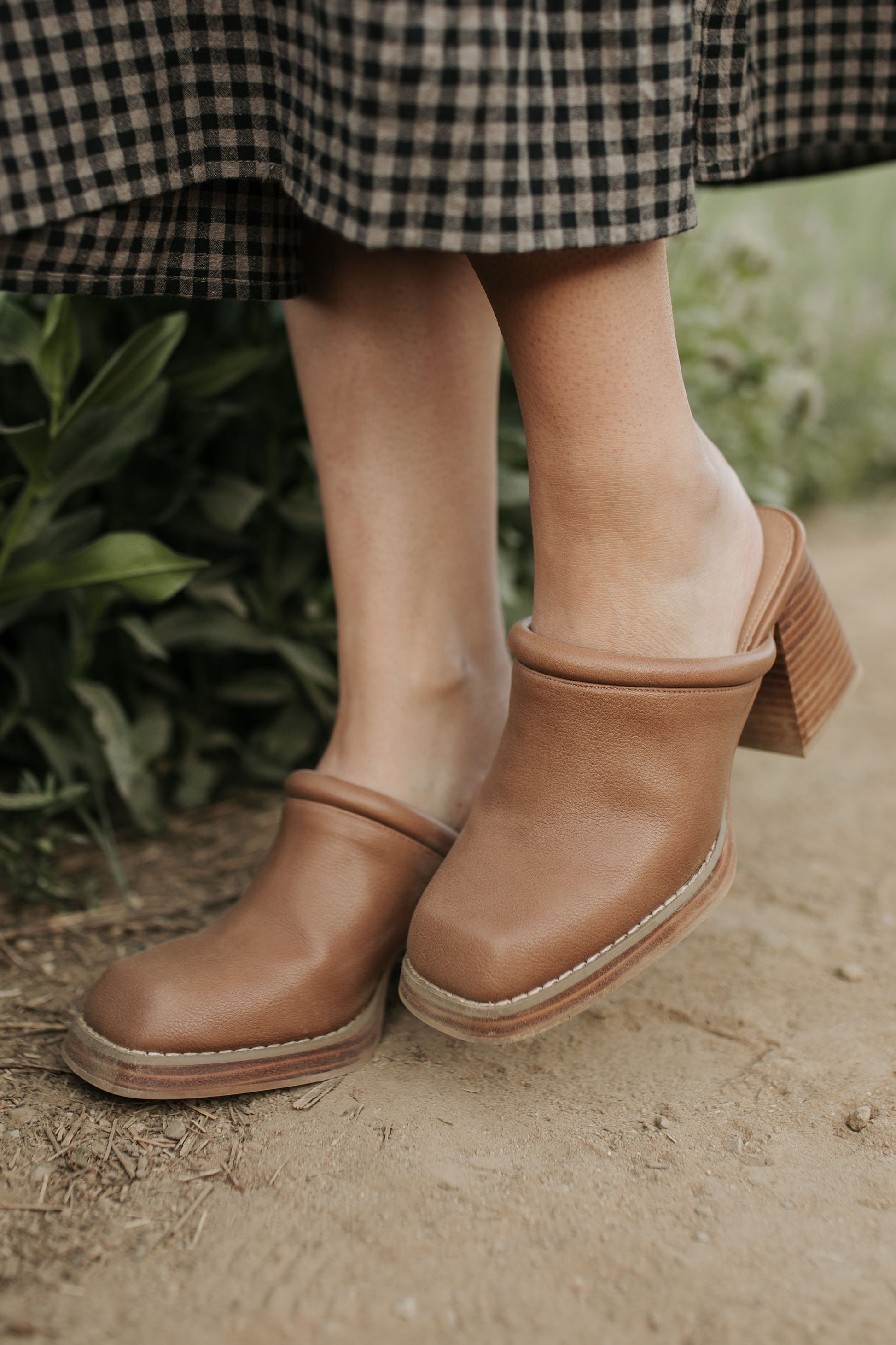 dress mules shoes The Rowan Leather Mule Black / 36 Platform measures .75 Man THE FRANCESCA MULES IN DARK