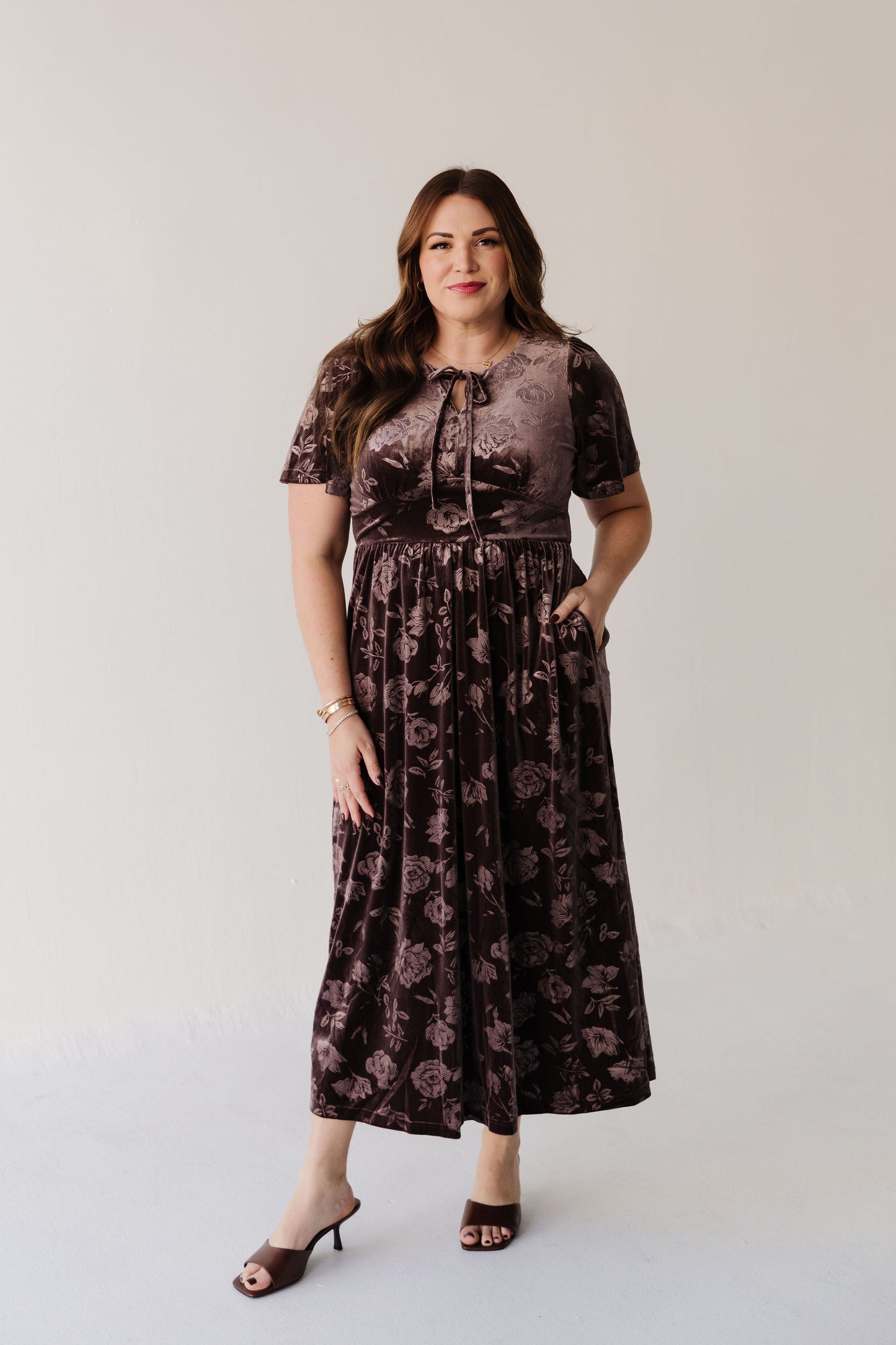 THE TIFFANY VELVET MIDI DRESS IN BROWN