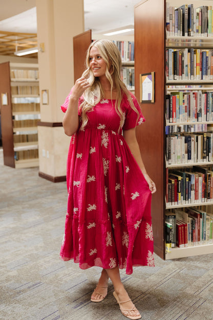 THE CAMILE PUFF SLEEVE MIDI DRESS IN BERRY