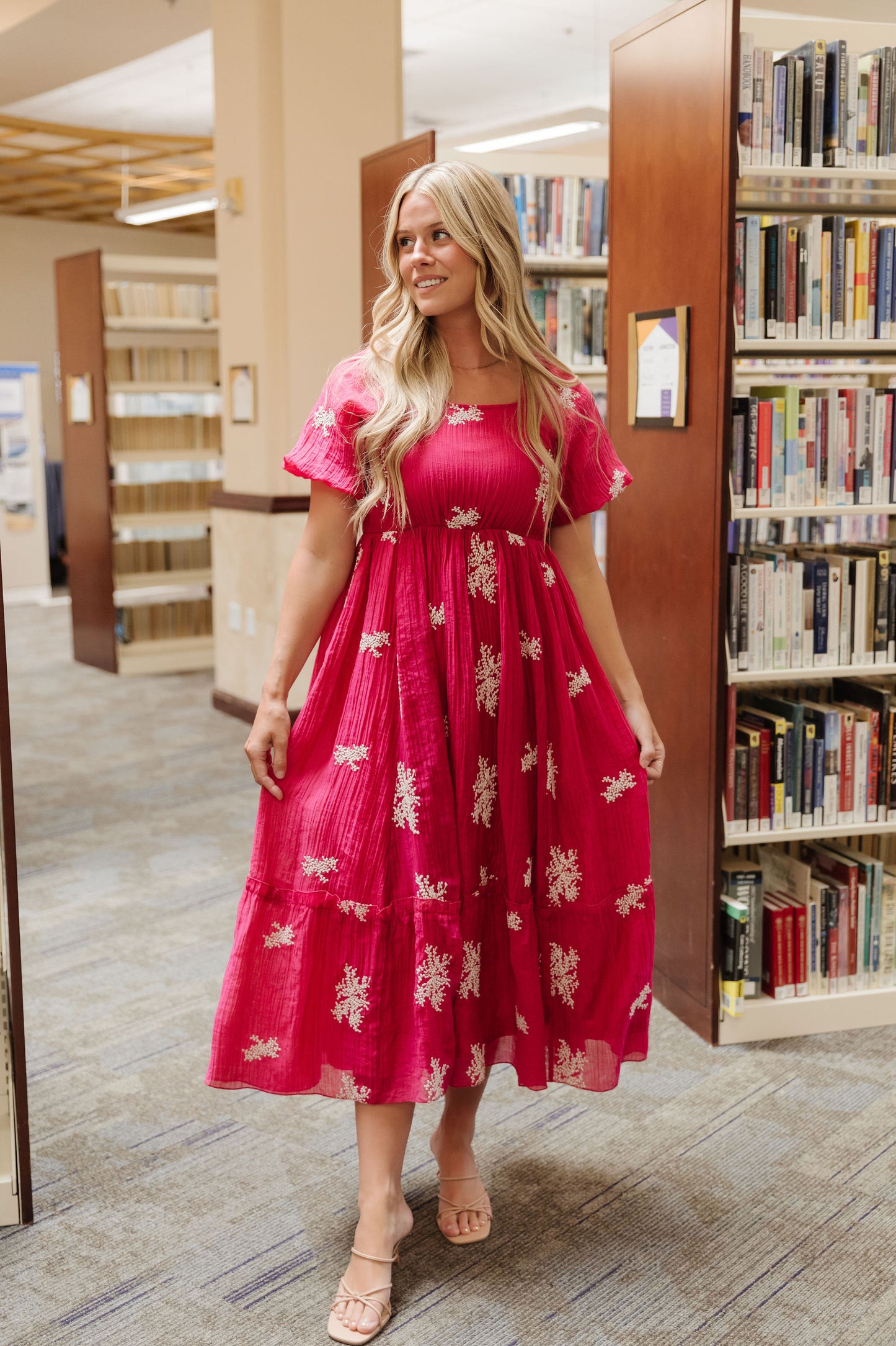 THE CAMILE PUFF SLEEVE MIDI DRESS IN BERRY