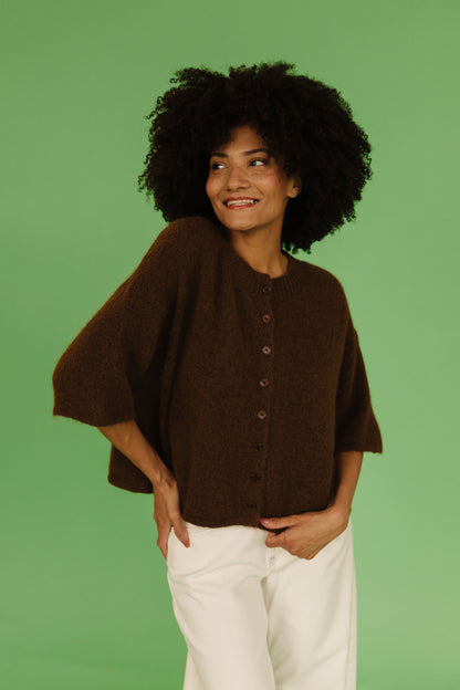 THE KATELYNN KNIT CARDIGAN IN BROWN