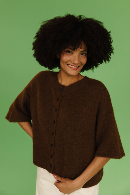 THE KATELYNN KNIT CARDIGAN IN BROWN