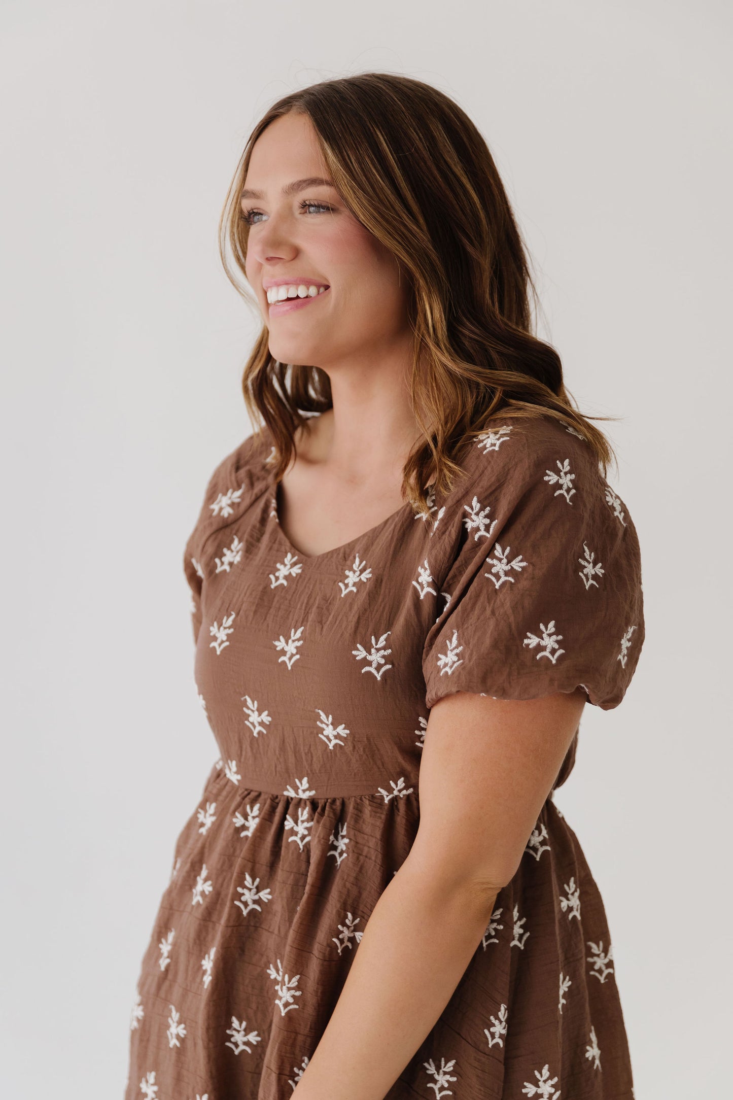 THE ANGIE FLORAL DRESS IN BROWN