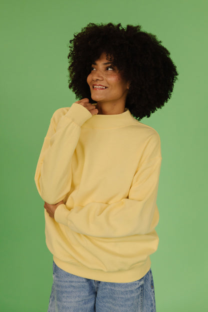 THE PARKER OVERSIZED MOCKNECK SWEATSHIRT IN LEMON