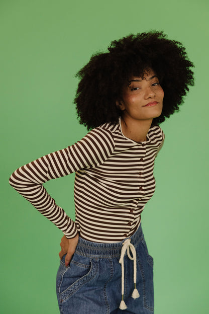 THE KELLY STRIPED TOP IN BROWN