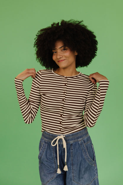 THE KELLY STRIPED TOP IN BROWN