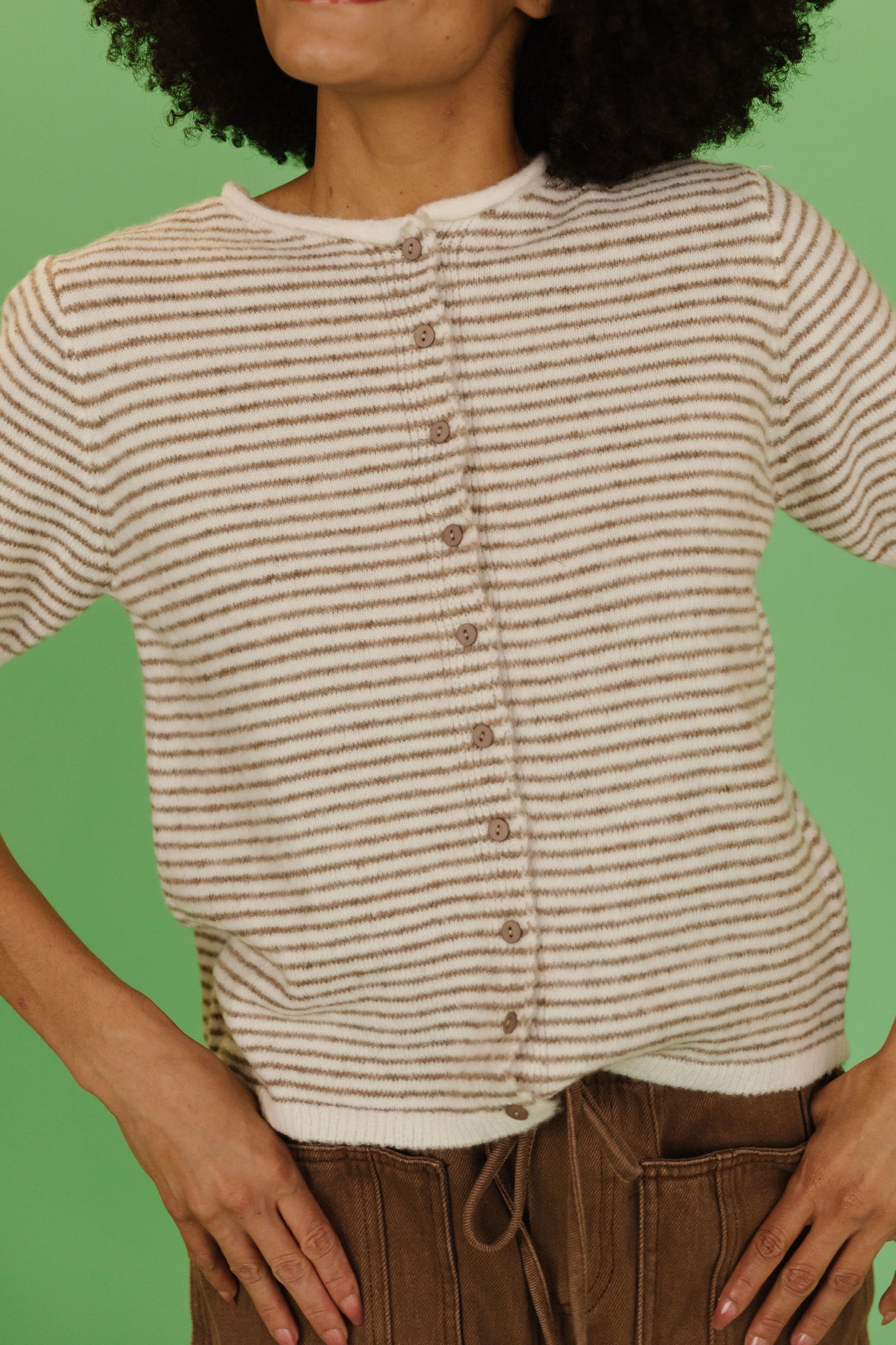 THE MCKAYLA SHORT SLEEVE STRIPED CARDIGAN IN TAUPE