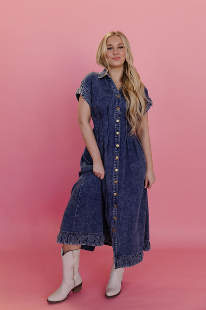 THE MICHELLE COLLARED DENIM DRESS IN DARK DENIM Large