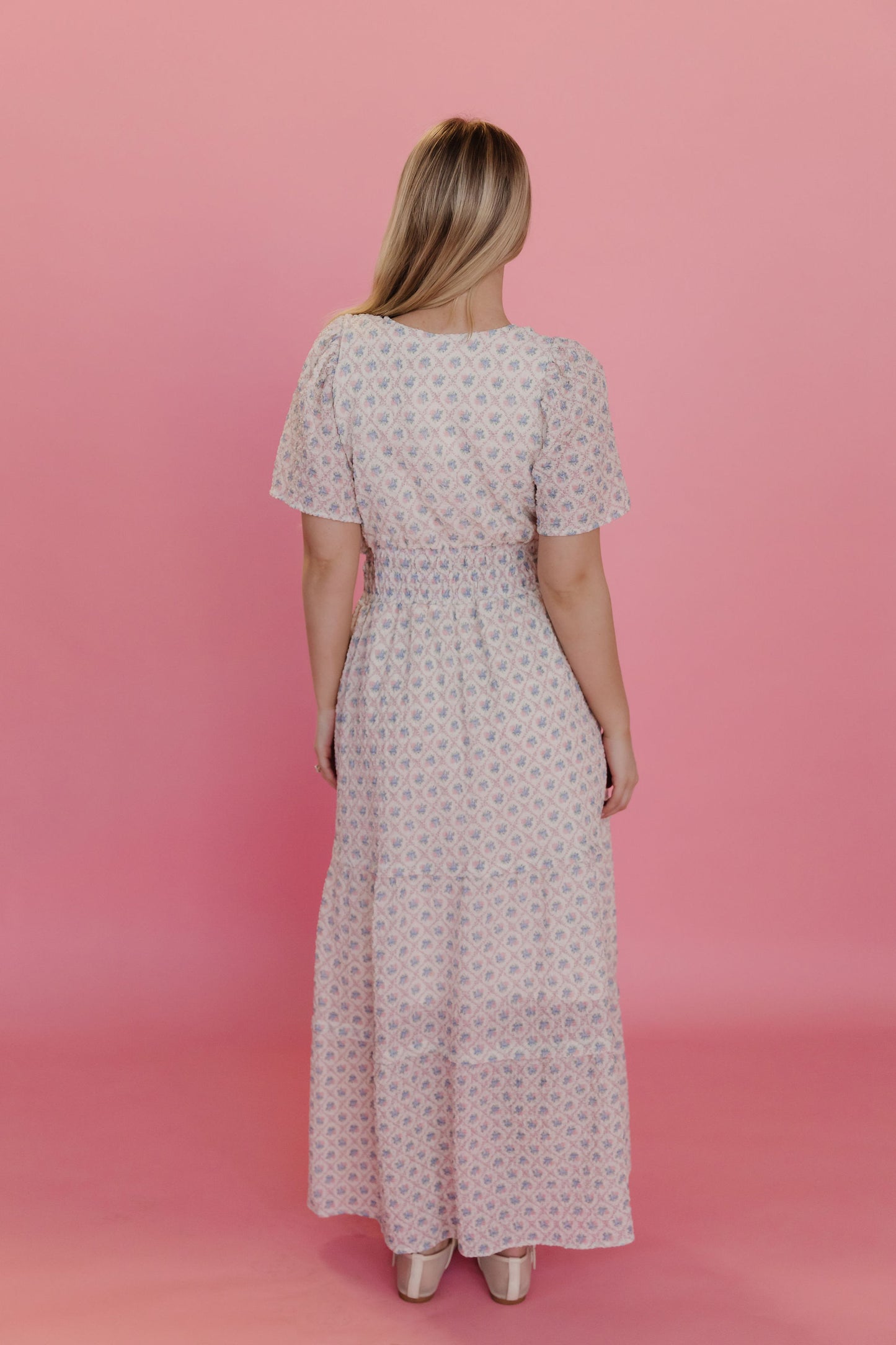 THE MELODIE FLORAL MAXI DRESS IN BLUSH