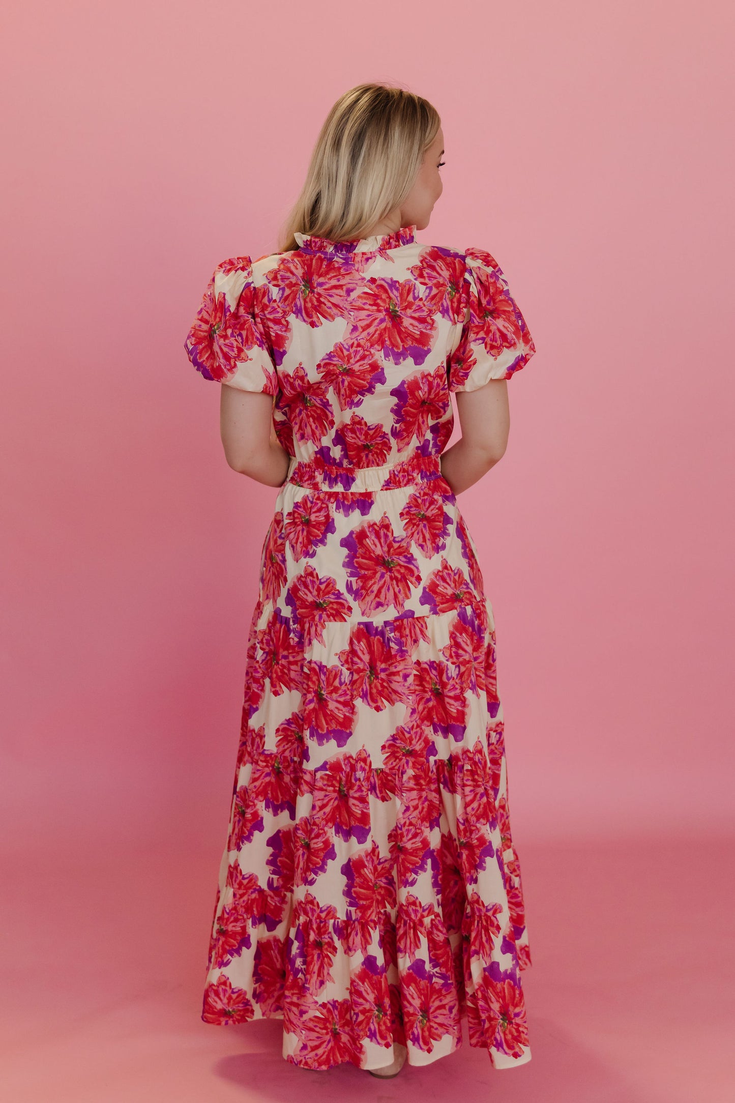 THE ROSALYNN FLORAL TIERED DRESS IN PINK