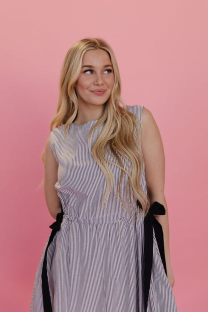 THE NANTUCKET DRESS IN CHARCOAL STRIPE