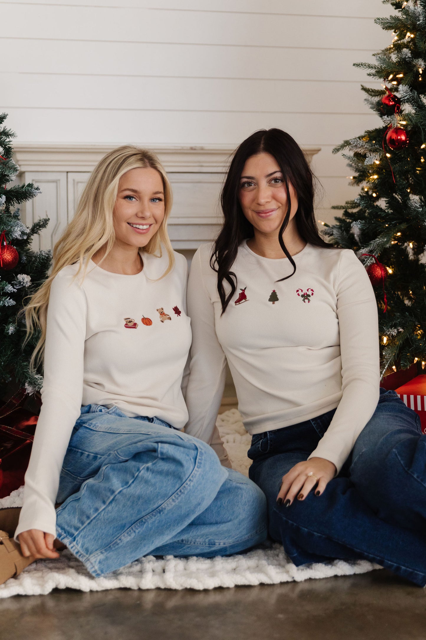 THE FALL EMBROIDERED GRAPHIC TOP IN CREAM